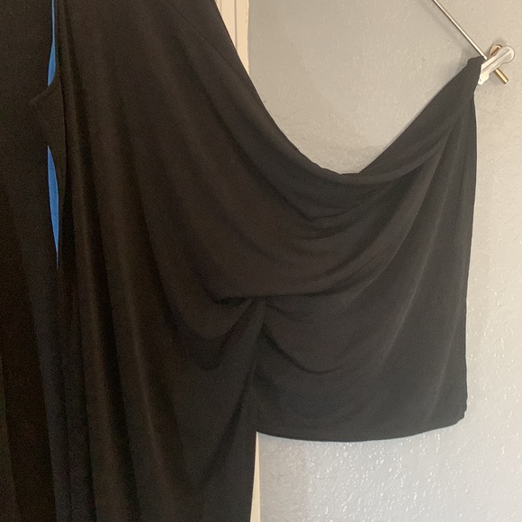 Pretty top flattering top - Picture 5 of 5